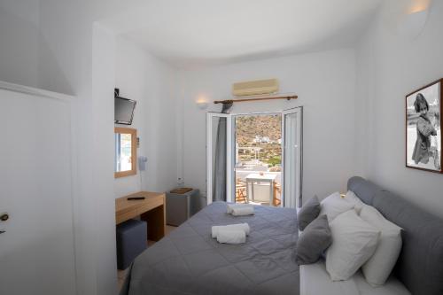 Mosha Pension 4