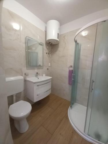 Accommodation Drasko-private rooms with shared kitchen - image 11