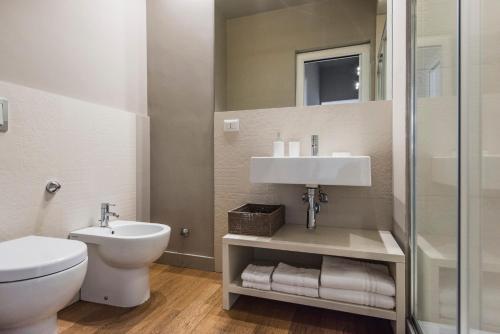 Executive Suite image 2