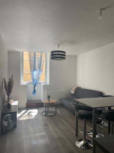 Appartement calme au cœur de la ville - Location saisonnière - Lons-le-Saunier