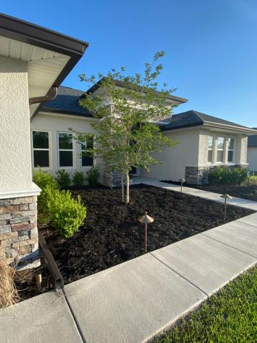 Beautiful custom home minutes to Hospital and Weeki Wachee