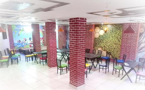 BS RESTAURANT & ROOMS -- Phagwara-Chandigarh ByPass -- Special for Family, Couples, Solo Travelers, Corporate