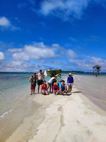 Seabreeze Beach House Fronting the sea and near to Danao Port