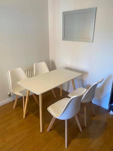 Colchester Smart Two Bed Apartment