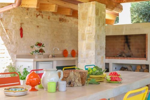 TD Trulli della Magnolia Trulli w Amazing Garden in Cozzana City Center
