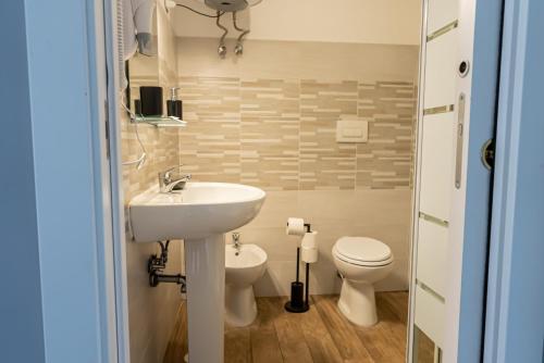 Trastevere Guestrooms - image 10