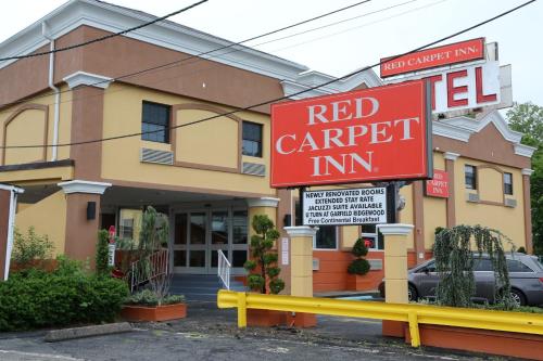 Red Carpet Inn Elmwood