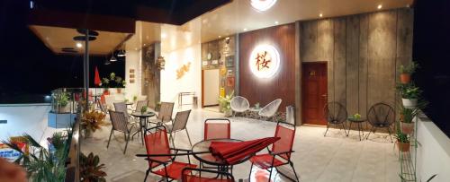 Urbanview Hotel Sakura Kampung Inggris Pare by RedDoorz