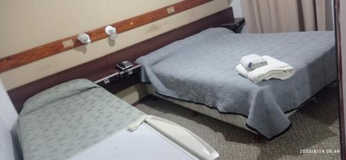 1 double bed, 1 twin bed