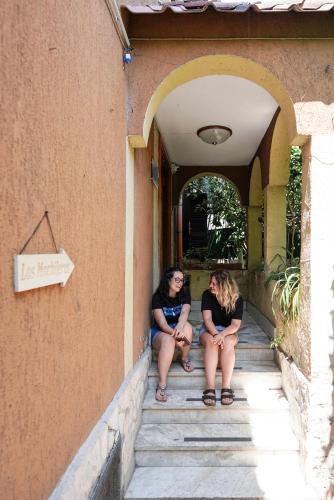 Los Mochileros Hostel - Age Limit 18-28 in Neapel