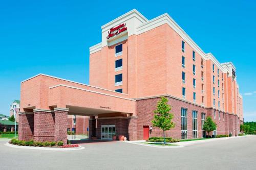 Hampton Inn & Suites Detroit/Airport Romulus