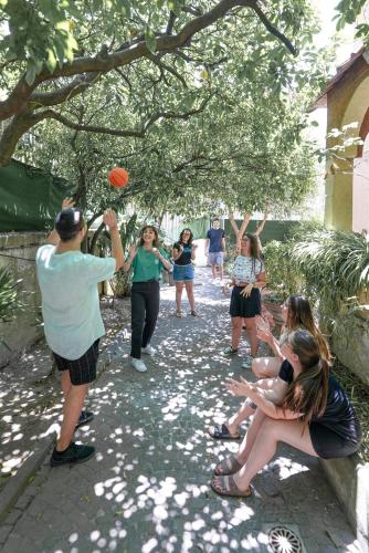 Los Mochileros Hostel - Age Limit 18-28 in Neapel