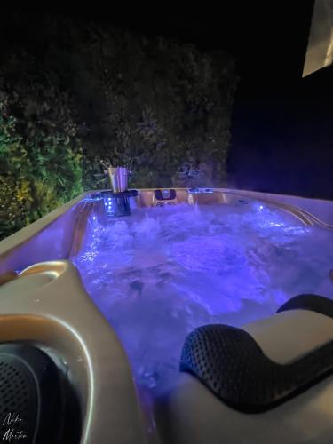 Le Clos du Rempart Suite & Jacuzzi