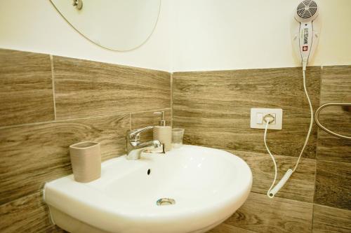 from home to vesuvius rooms Room Type - Double Room