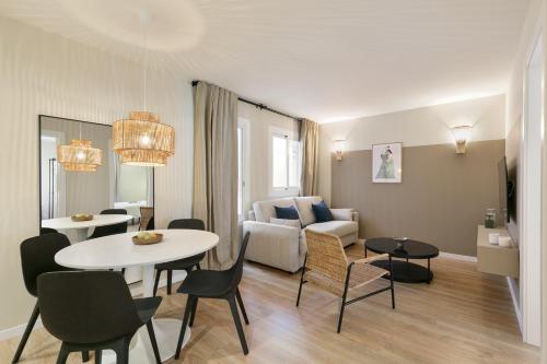 WOW Apartments by Olala Homes