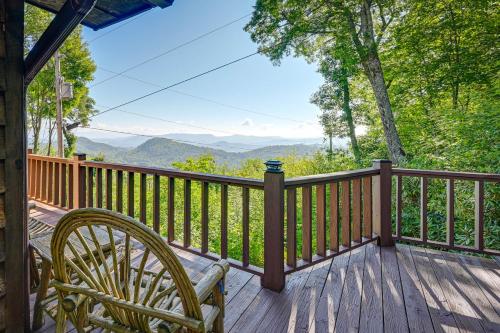 Cullowhee Mountain Retreat with Deck and Fire Pit! - Cullowhee