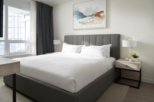 One Bedroom Suite image 3