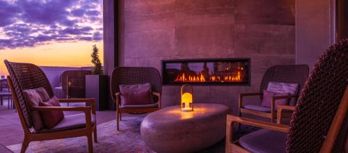 Restaurant, Canopy by Hilton Dallas - Uptown in Uptown