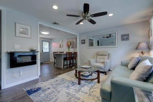 Coastal Getaway with Porch Near Niantic Beach! - image 10