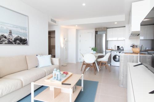 Global Vacacional, Bonito apartamento con terraza en Gran Canet, Canet de Berenguer (fotografie 6)