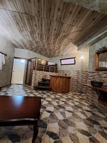 桑拿, Galash-R in 梅斯蒂亞