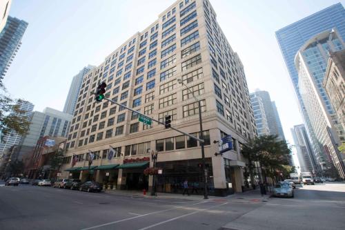 Hampton Inn & Suites Chicago-Downtown