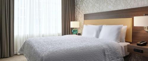 Home2 Suites By Hilton Chicago McCormick Place - image 10