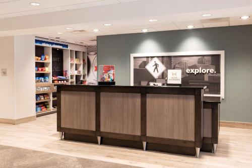 Hampton Inn & Suites by Hilton Chicago Schaumburg IL in Schaumburg, USA