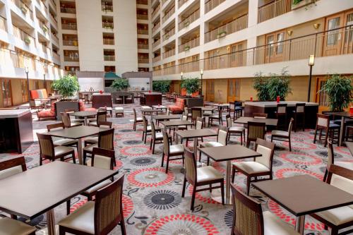 Embassy Suites by Hilton Chicago O'Hare Rosemont