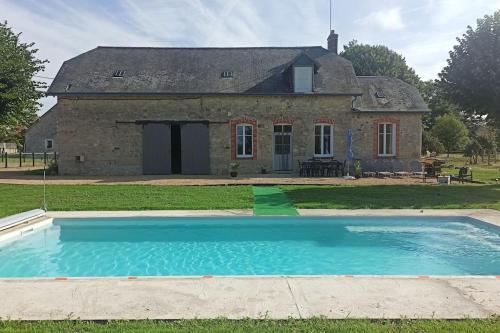 Gîte à la campagne -maison individuelle -Piscine - Location saisonnière - Semblançay