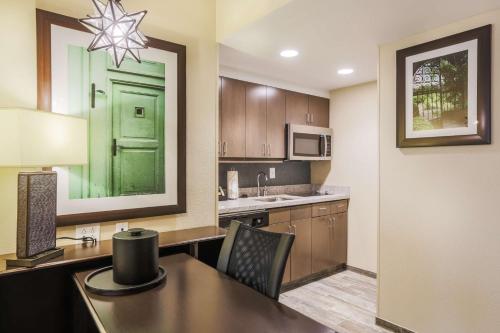 Homewood Suites By Hilton Charleston Historic District in Charleston, USA