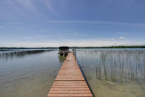 Lakefront Deer River Apt with Dock, Fire Pit and Patio