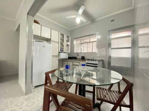 Apartamento encantador próximo da Praia da Enseada (Apartamento encantador proximo da Praia da Enseada) in Vila Julia