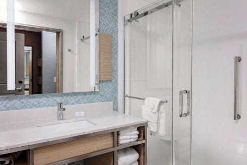 Hilton Garden Inn Colorado Springs Downtown Co - image 2