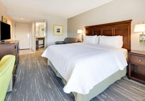 Hampton Inn Los Angeles/Carson - image 3