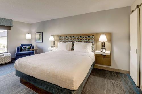 Hampton Inn Cumming - image 2