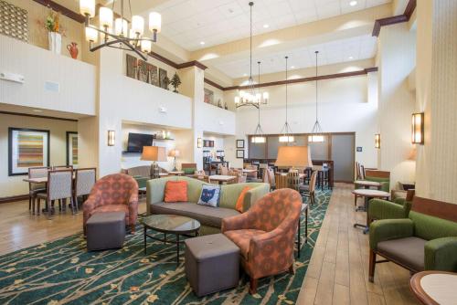 Hampton Inn & Suites Cincinnati-Union Centre