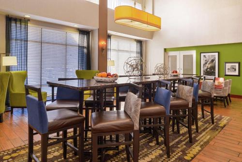 Hampton Inn By Hilton & Suites Wilmington