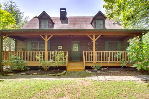 Dreamy Dahlonega Cabin with Deck and Fireplace!