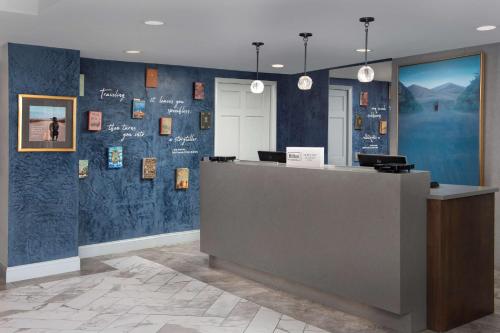 West End Washington DC Tapestry Collection by Hilton - image 7