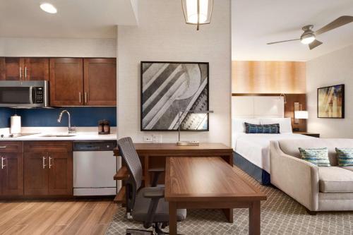 Homewood Suites By Hilton Arlington Rosslyn Key Bridge - image 8