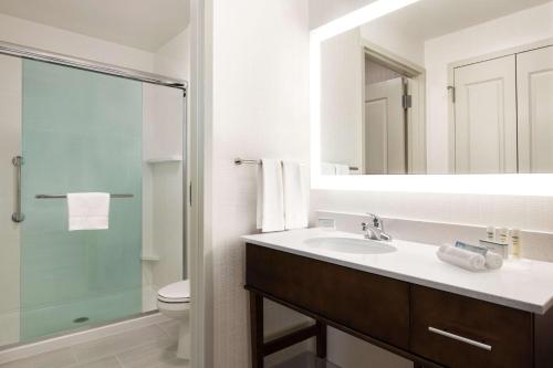 Homewood Suites By Hilton Arlington Rosslyn Key Bridge