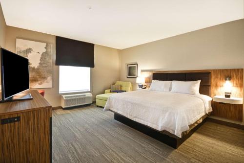 Hampton Inn By Hilton & Suites Detroit/Warren