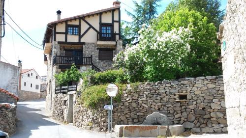  Artesano II, Pension in Navarredonda de Gredos bei Hoyocasero