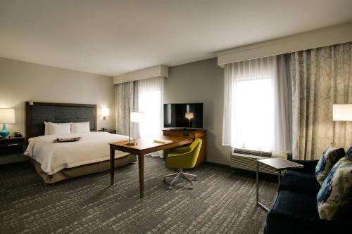 Hampton Inn & Suites Dallas/Ft. Worth Airport South - image 14