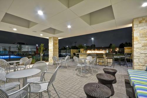 Home2 Suites By Hilton Dallas Addison