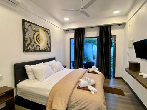 Chillax Thoddoo in Faafu Atoll