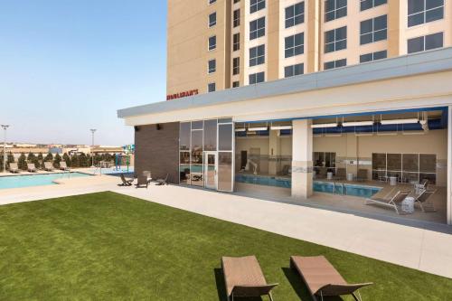 Embassy Suites By Hilton Denton Convention Center - image 10