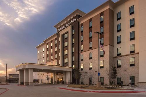 Hampton Inn & Suites Dallas-The Colony