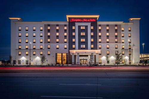 Hampton Inn & Suites Dallas-The Colony - image 7